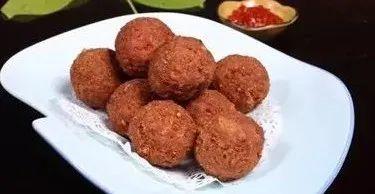 红烧丸子热门话题作文,传统美食的魅力与传承