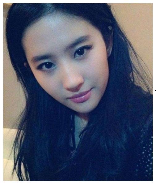 明星网红绰号大全女名子,揭秘网红明星的别样女名字魅力