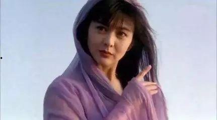 小说女主明星网红文章,网红女主的璀璨人生