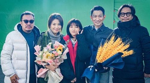 电影杀青,揭秘电影杀青背后的故事与精彩瞬间