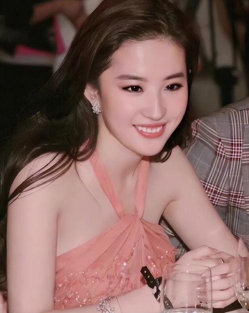 明星网红撕腿事件视频,一场网络争议的视觉冲击