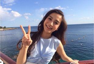 明星网红的气质怎么形容,揭秘明星网红的魅力风采