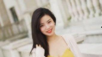 当地大明星网红,揭秘当地大明星网红的璀璨人生